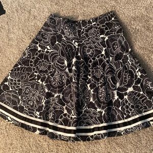 White House Black Market skirt